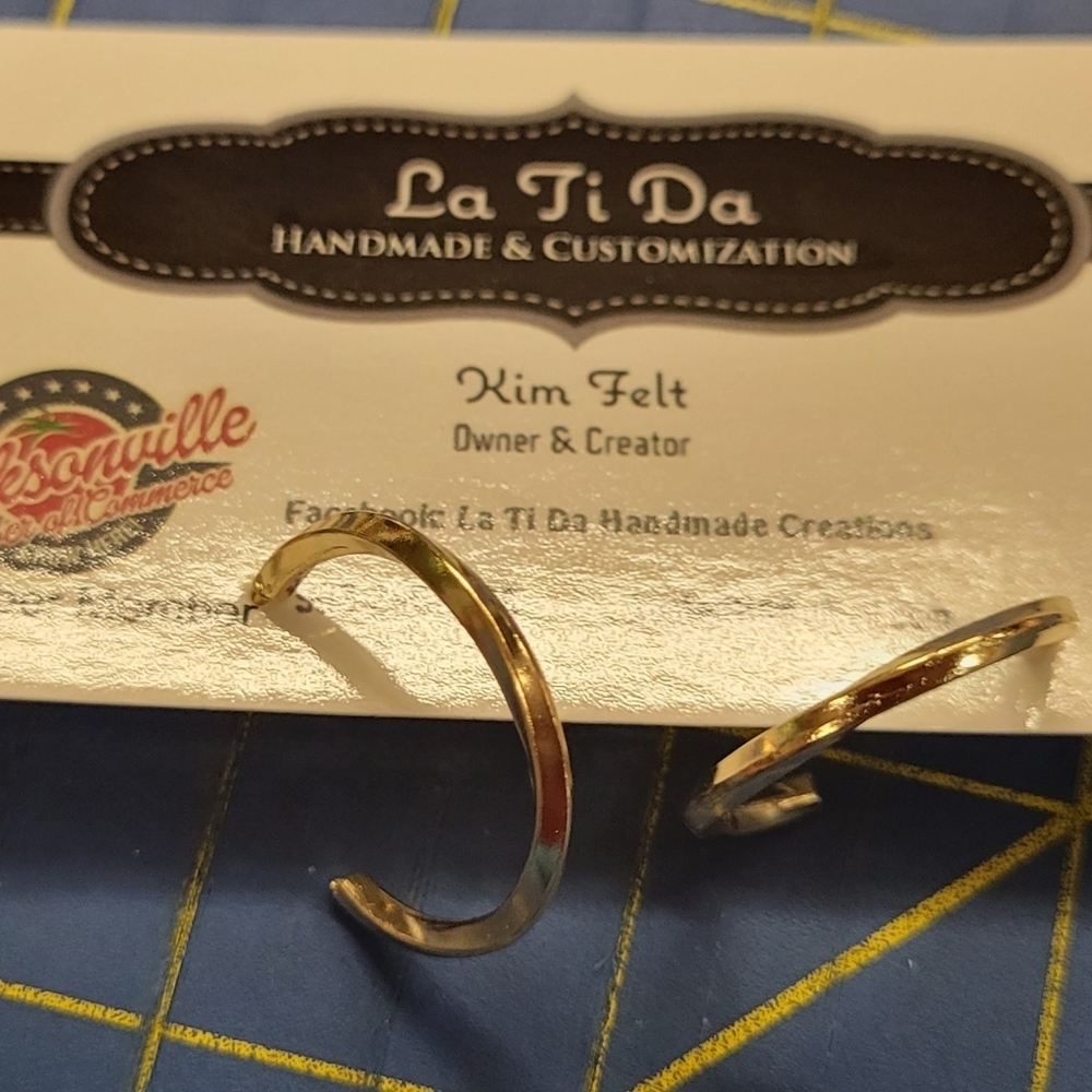 Hoop 1" Earrings Gold Tone Accent Earrings